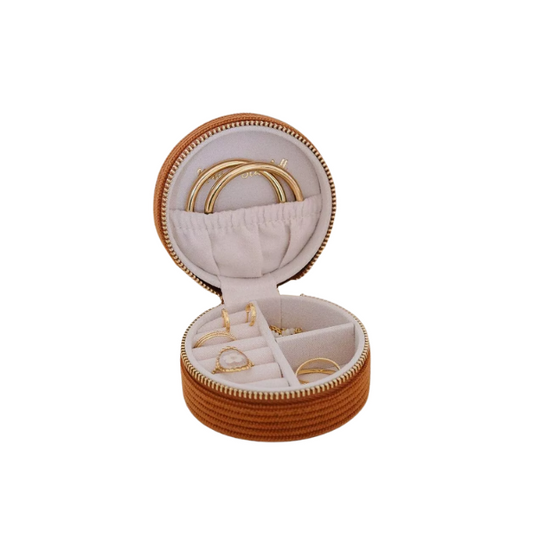 Maison Scarlett - Boîte à bijoux ronde en velours côtelé Camel