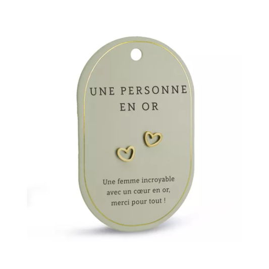 Boucles d’oreilles cœur - Une personne en or