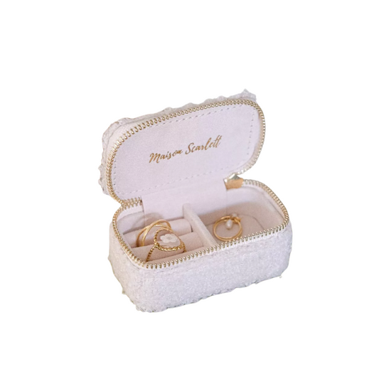 Maison Scarlett - Boîte à Bijoux en moumoute blanc